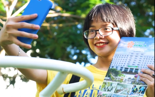 "Gian nan" nộp hồ sơ đại học - Chặng 1: Khúc cua sân trường